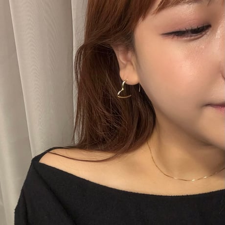 2410PR0727 / heart line hoop pierce（Gold）