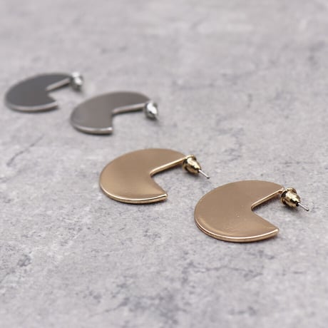Metal Crescent circle Round pierce（Silver）/  2103_PR094