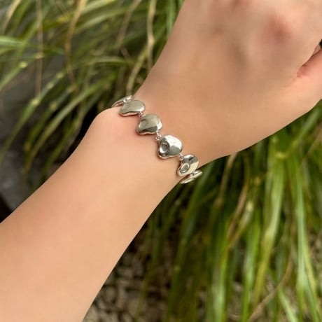 2408BR0056 ／ Flat craft motif bracelet（Silver）