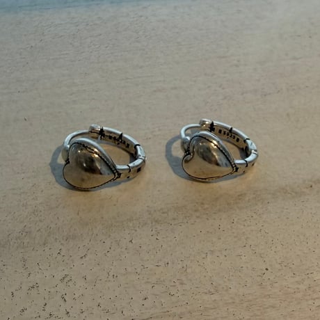 2605PR0846 / Mini Heart hoop pierce（Silver）