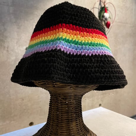 2411KC130003NV(S) / Rainbow Crochet Hat（Black）