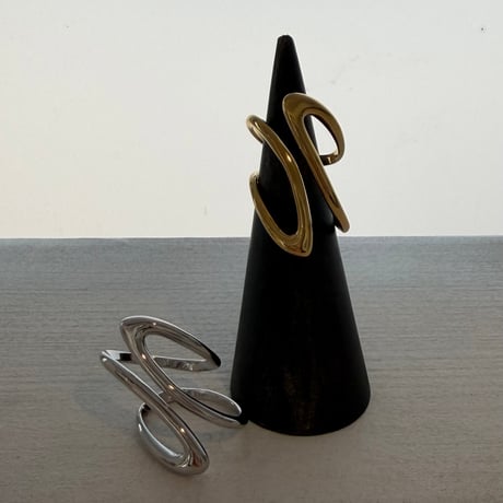 2604RG0781 / Asymmetry twist ring（Gold）