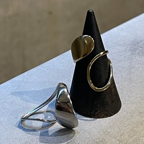 2504RG0612 / Asymmetry curve design ring（Silver）