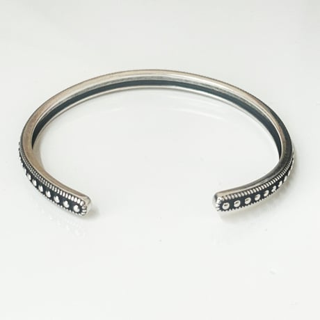 【Select】IM24AC_BRL005 / Dotline Simple bangle（Silver）