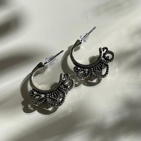 2401PR0649 / Antique design hoop Pierce #01（Silver）
