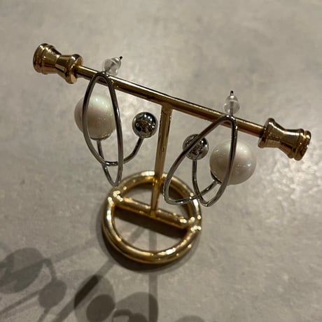2411PR0734 / Unique curve pearl Pierce（Silver）