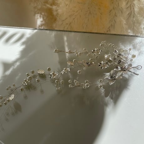 2402HA0068 / Pearl flower Hair band （Silver）