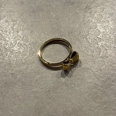 2406RG0477 / Mini ribbon motif ring（Gold)