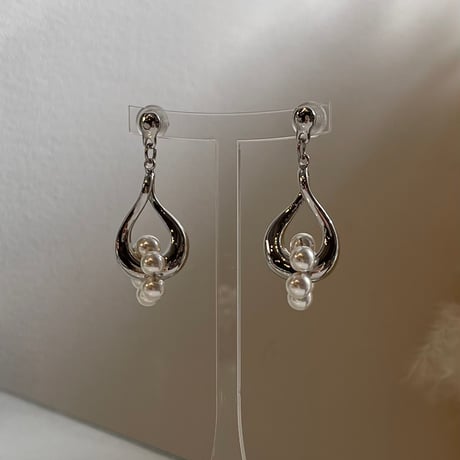 2311PR0608 / Drop hoop pearl Pierce（Silver）