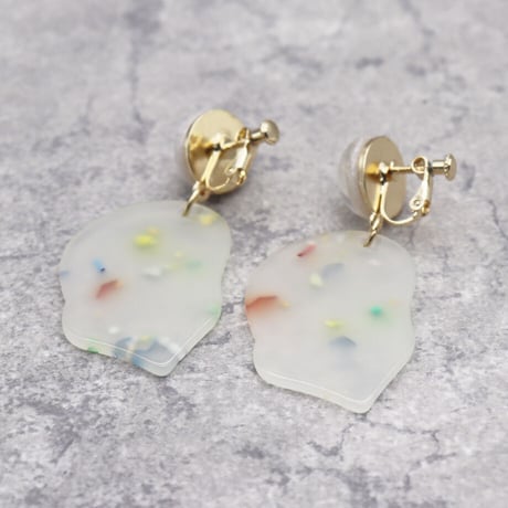 Colored Sequin Resin Face Earrings（Marble Mint） /  2102_ER045