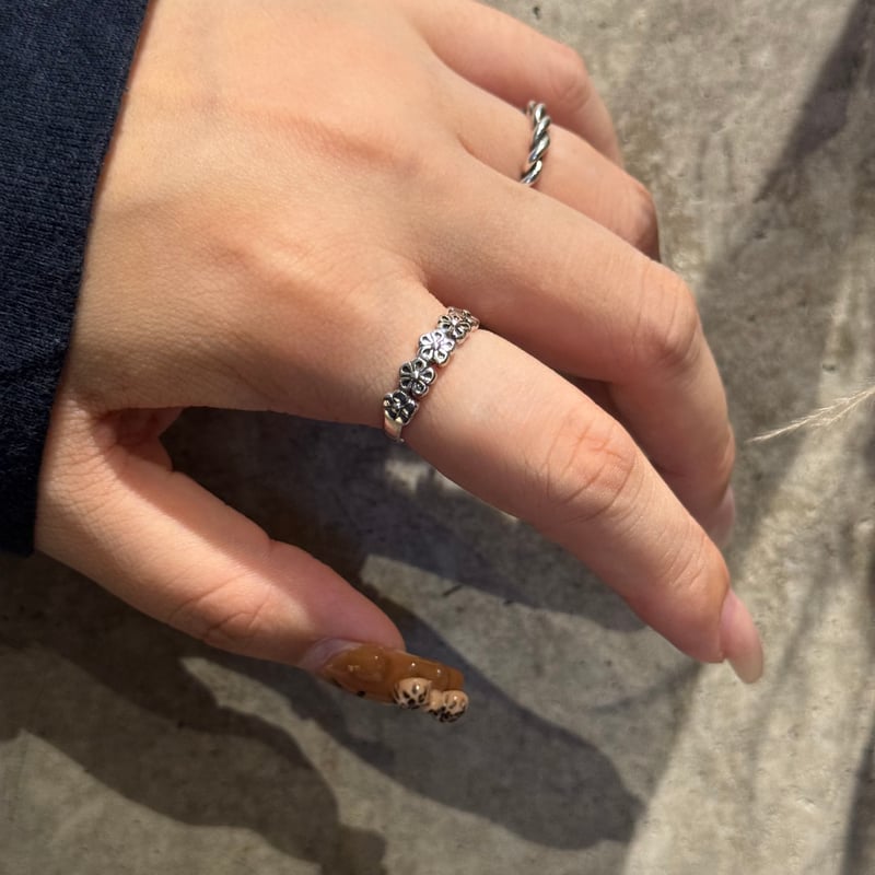 2508RG0672 / Mini Flower ring（Silver） | Calinou