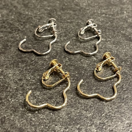 2302_ER0138／Cloud Motif Hoop Clip Earings（Silver）