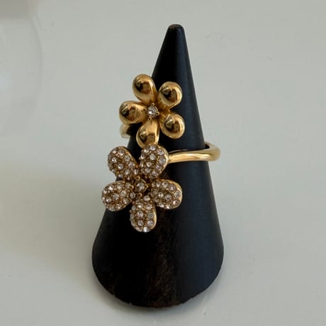 2604RG0775 / Twist double flower ring（Gold）