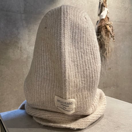 2512HW056#B(S)/ Hoodie muffler（Ivory）