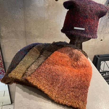 2502HW0074(S) / Gradation Beanie（Brown）