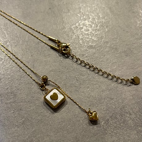 2506NC0344 / Square heart charm Necklace（Gold）