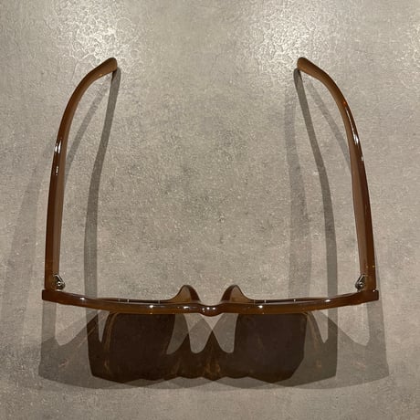 SE24SG_CA001 / Wide Wellington Sunglasses (Beige/Black)