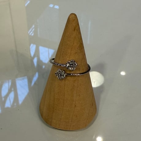 2604RG0776 / Mini flower twist ring（Silver）