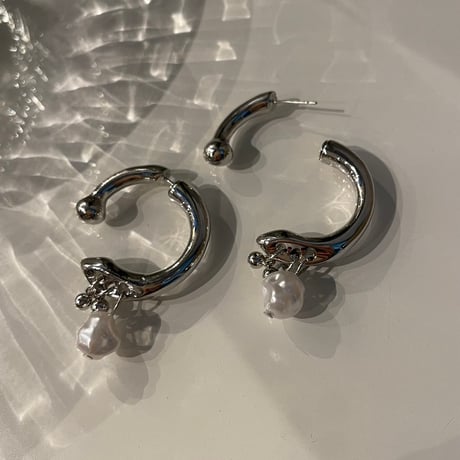 2311PR0609 / Catch design pearl hoop Pierce（Silver）