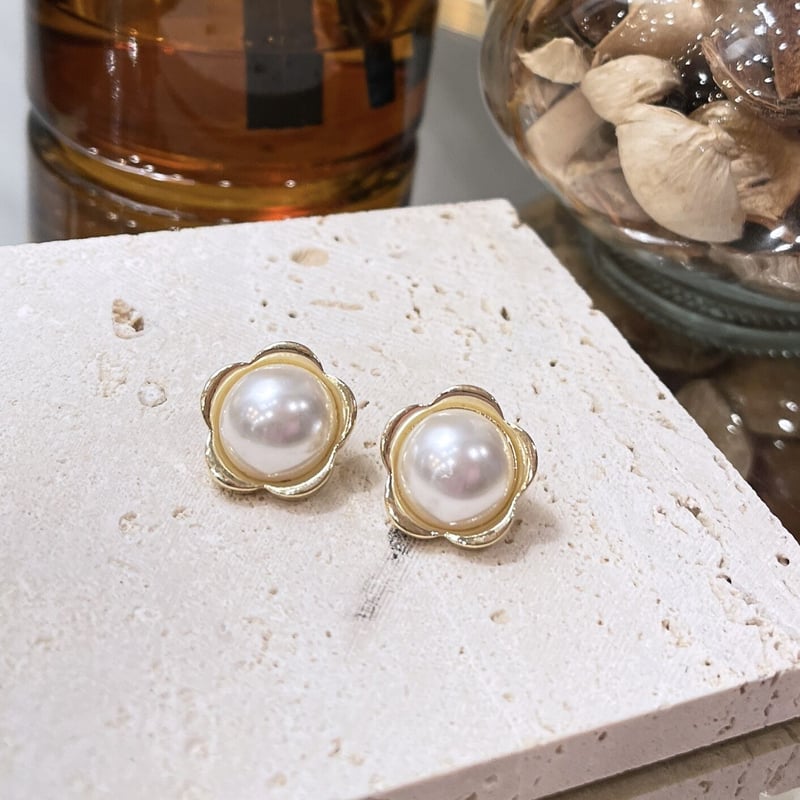 【再販】coin  gold Pearl  motif pierce Flower motif Pearl Pierce（Gold/Pearl） / 2204_P