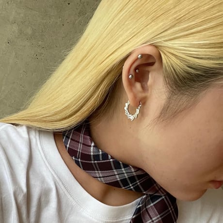 2404PR0688 / Metal design hoop Pierce（Silver）