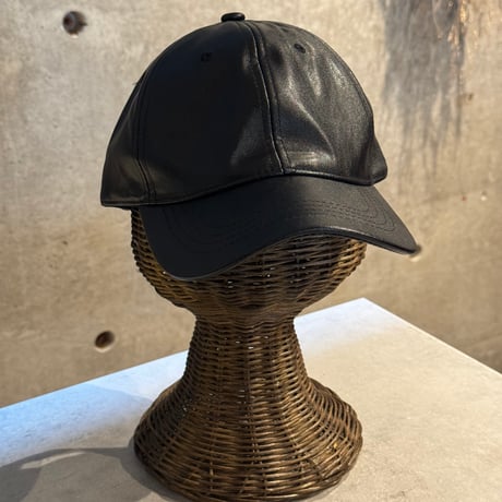 2509HW0102(S) / Fake leather cap（ Black）