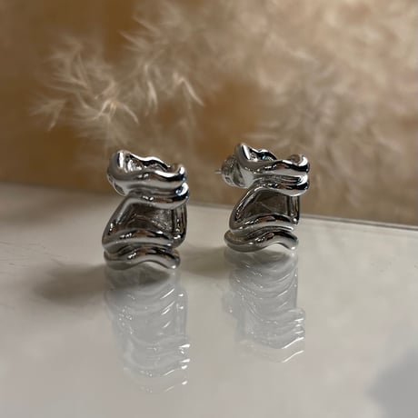 2403PR0665 / Twist metal irregular Pierce（Silver）
