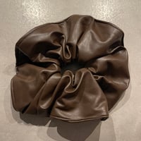 2508HA0073 /  Volume Eco leather Hair rubber（Brown)