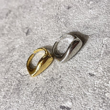 2307RG0299 / Metal craft wave ring （Gold）