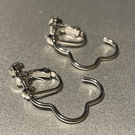 2302_ER0138／Cloud Motif Hoop Clip Earings（Silver）