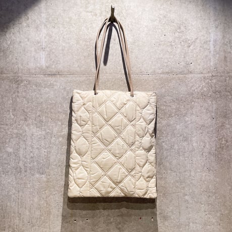 23AWBG007(S)/ Quilting tote Bag （Ivory）