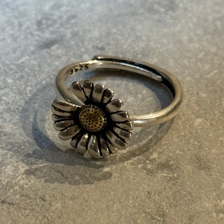 2505RG0635 / One piece flower  ring（Silver／Yellow）