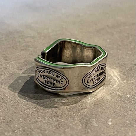 2504RG0606 / Color line letter wave ring（Silver）