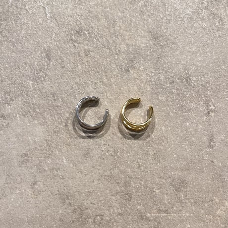 23SSEC003 / Triple line mini Ear Cuff（Gold）