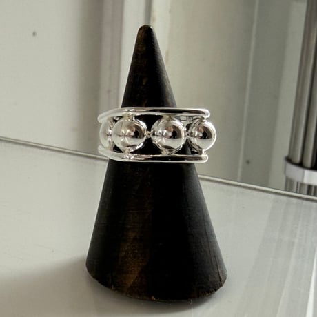 2604RG0771 / Square ball ring（Silver）