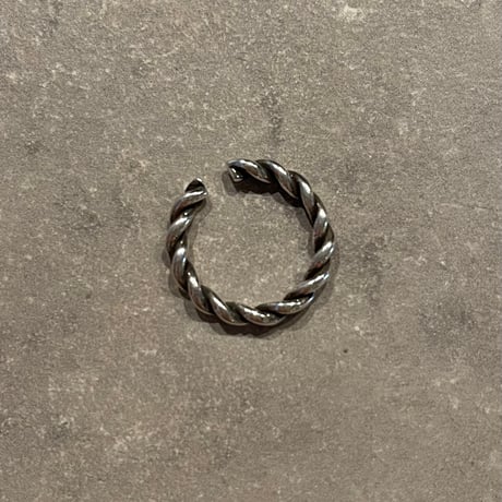 2406RG0489 / Rope chain design ring（Silver）