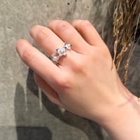 2602RG0738 / Flower triple pearl Ring（Silver）