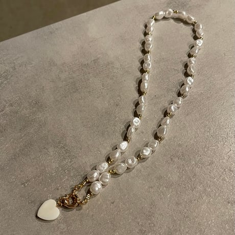 2411NC0268 / Shell heart pearl Necklace（Pearl）