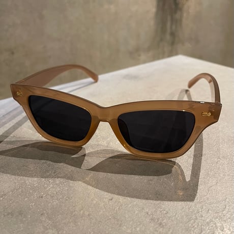 SE24SG_CA001 / Wide Wellington Sunglasses (Beige/Black)