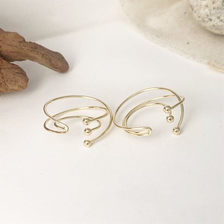 Three layers Circles Twisted Earcuff （Gold） / EC058