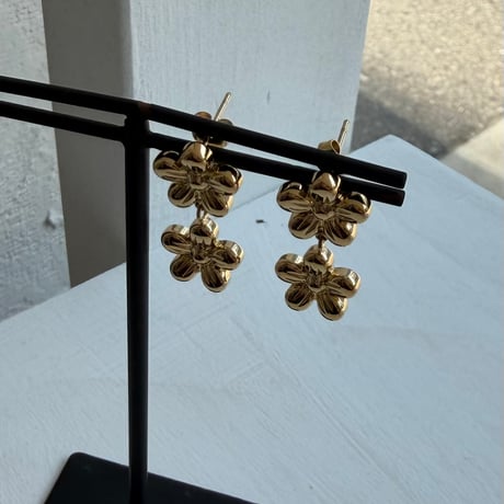 2603PR0840 / Flower connect pierce（Gold）