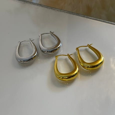2404PR0692 / Drop oval hoop Pierce（Silver）