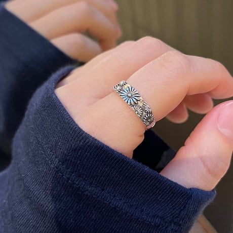 2412RG0555 / Flat flower design ring（Silver）