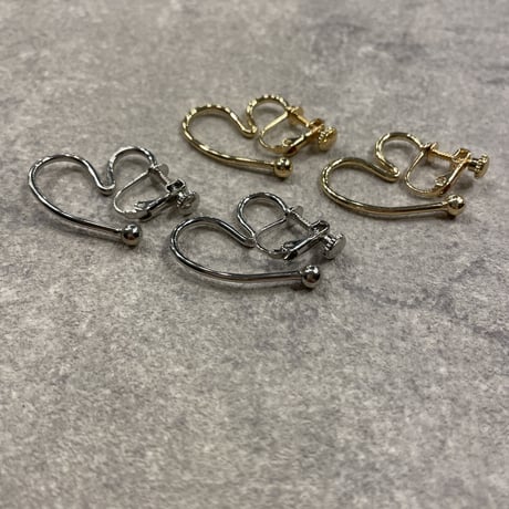 2302_ER0139／Heart Motif Hoop Clip Earings（Gold）
