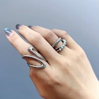 2604RG0781 / Asymmetry twist ring（Silver）