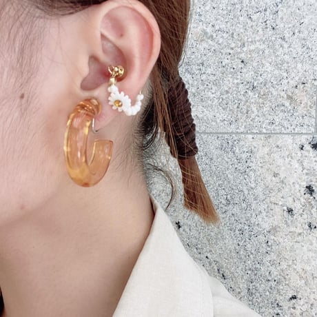 magnet Pearl Flower Earcuff （Pearl） / EC062