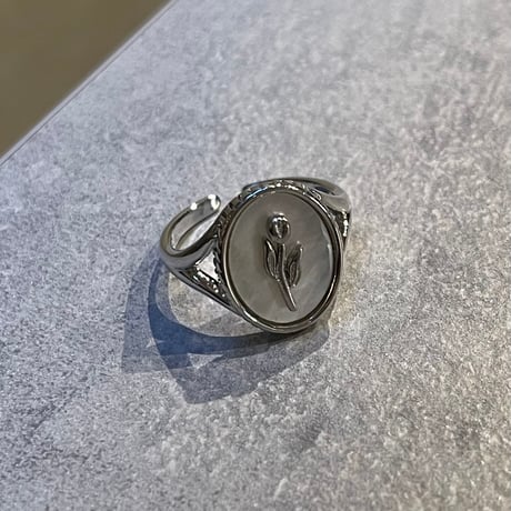 2602RG0734 / Oval Flower Shell Ring（Silver）
