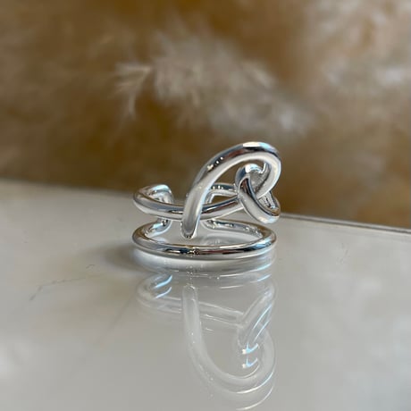2407RG0497 / Irregular twist double line ring（Silver）