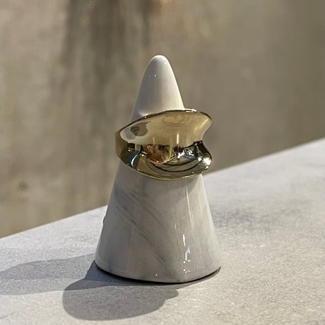 2403RG0429 / Square curve ring（Gold）