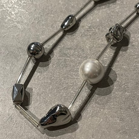 2403NC0237 / Irregular pearl metal design necklace（Silver）